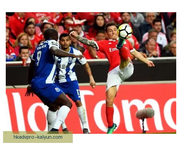 波尔图队阵型调整将提升整体竞争力呈现新的战术潜力